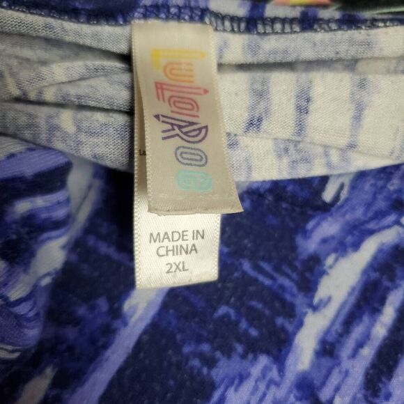 LulaRoe Size 2XL SS Pattern Top - Picture 4 of 6